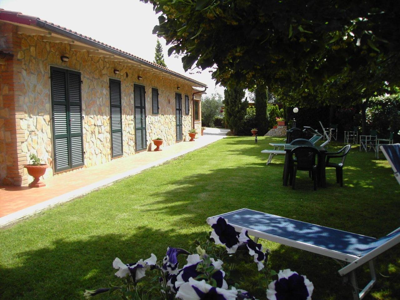 مونتيميرانو Agriturismo Poggio Del Drago المظهر الخارجي الصورة